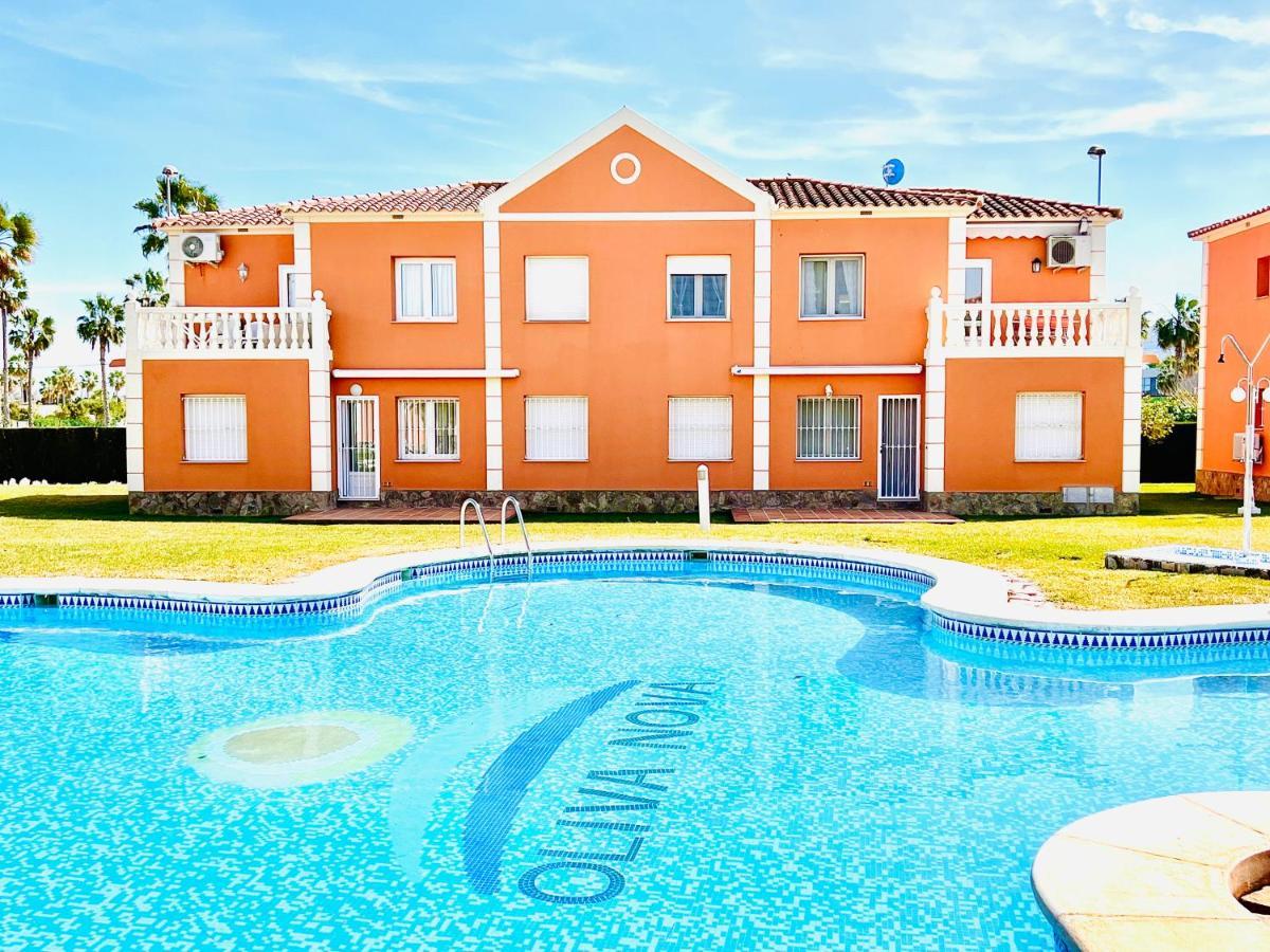 Oliva Nova Beach & Golf Resort Club Sevilla VI Eksteriør billede